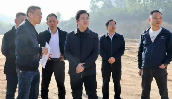 長泰區(qū)委書記開展“企業(yè)接待日”活動(dòng)