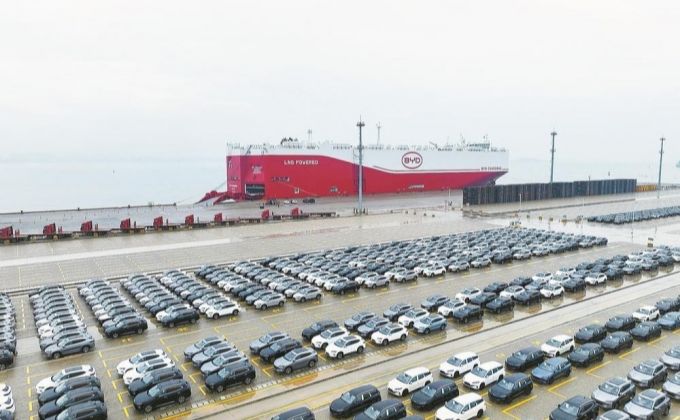 “国车自运”首航泉州港