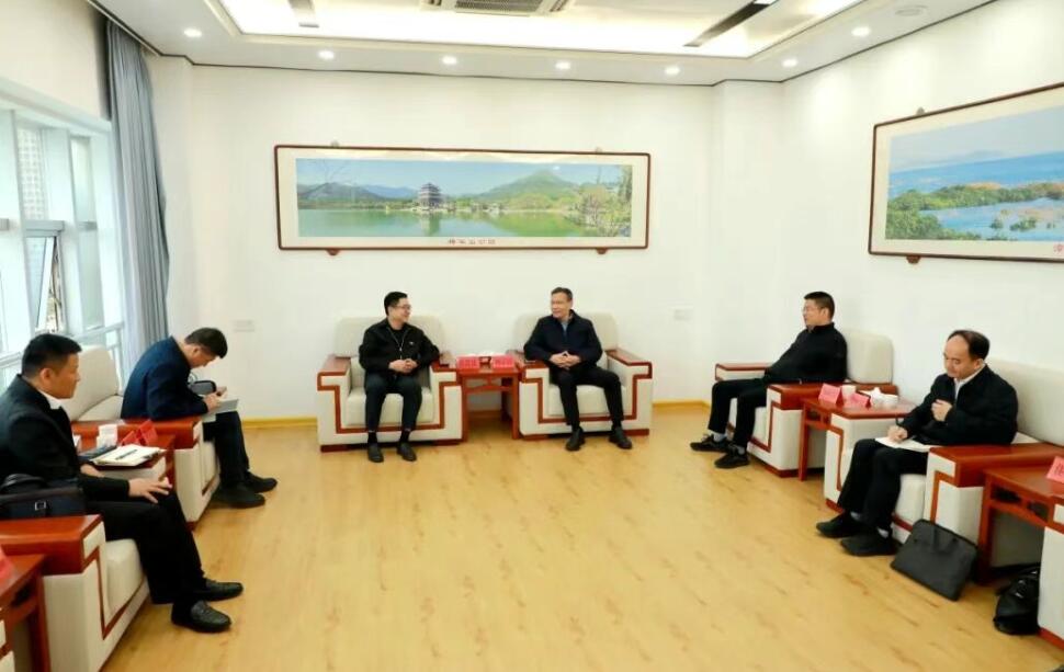 云霄县代县长会见漳州发展党委书记、董事长一行