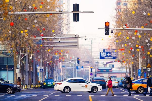 12月31日打车需求量预计突破8000万 滴滴多重奖励致谢司机坚守服务