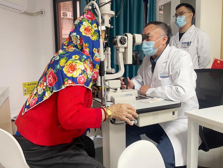 泉州华厦眼科医生李学喜：以专业仁心，收获患者“光明信任票”