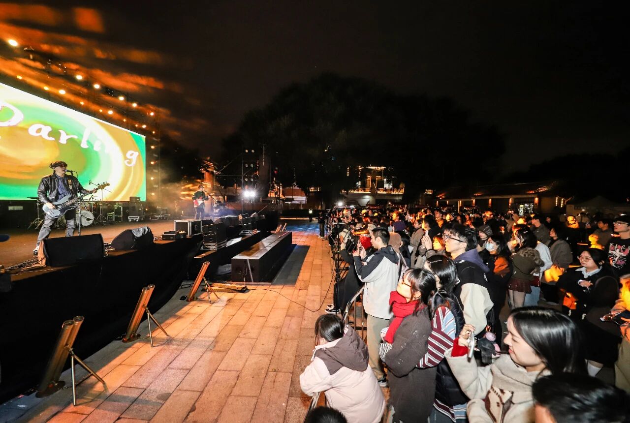 丰泽马年IP发布！“骐骥泽泽”惊艳真武庙广场