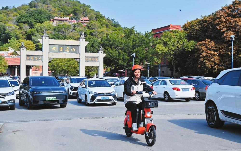 “小橙”上线！扫码骑车畅游丰州古城