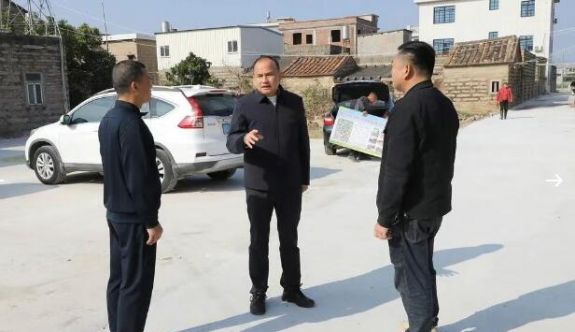 漳浦县委书记一线督导人居环境整治“拆旧拓新”工作