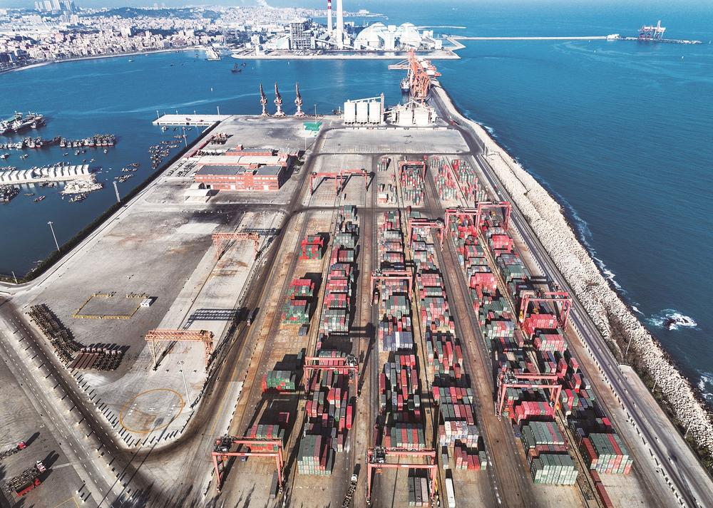 华锦码头单月集装箱吞吐量创新高