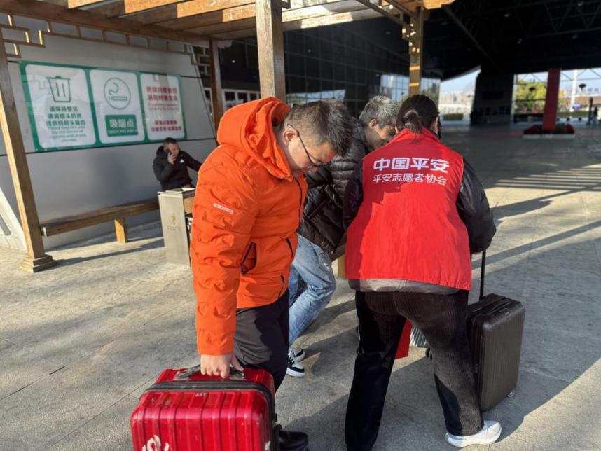 平安产险福清中心支公司：一路温情伴 平安暖归途