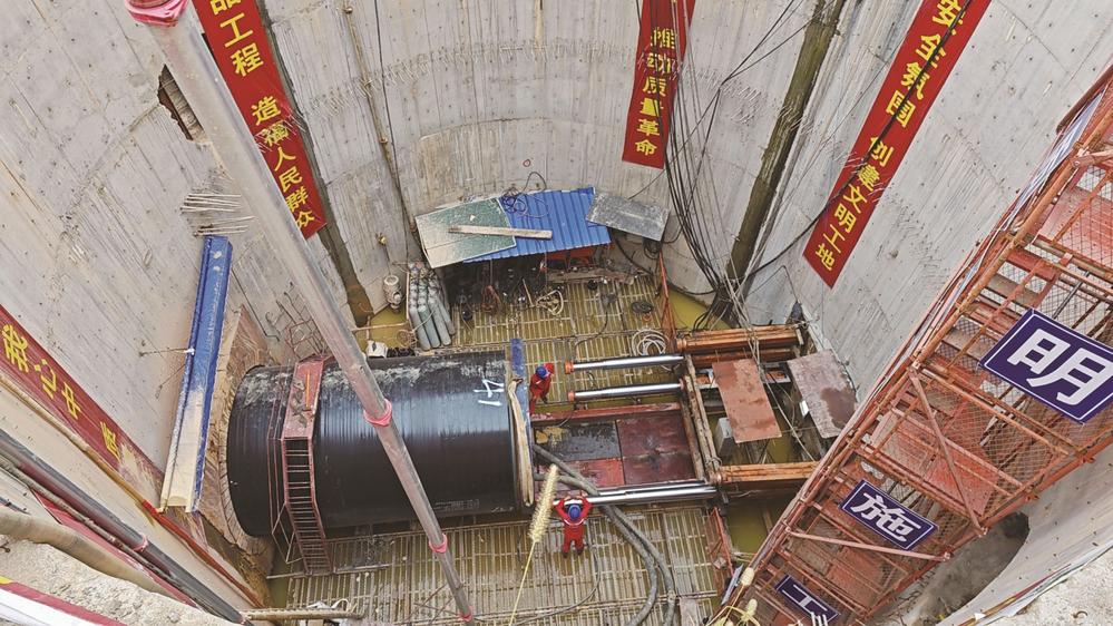 福建省内最长距离分洪通道顶管在石狮贯通