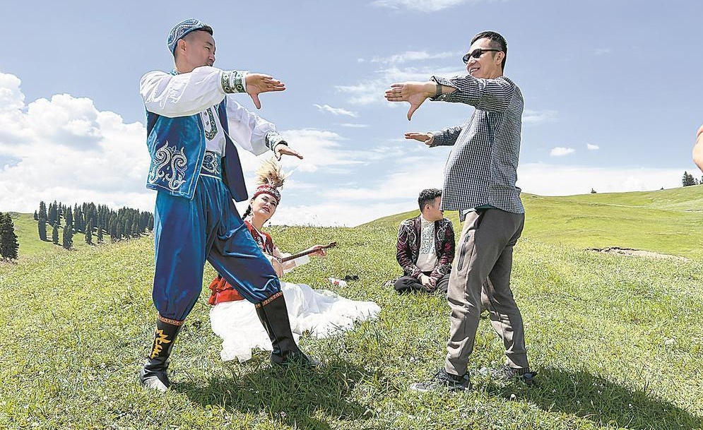 文化为桥连山海 光影为犁润疆心