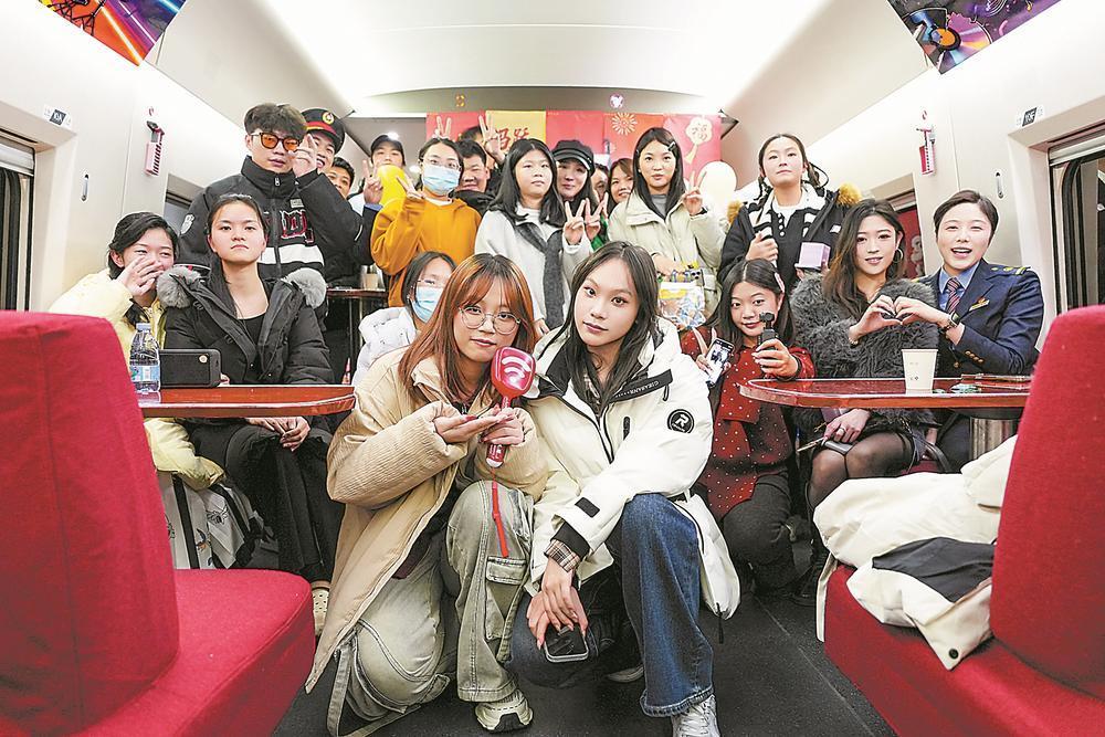 南铁开行 福建今年首趟歌迷专列