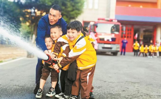 晋江：一堂“玩出来”的安全课