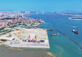 ����ȷ�ֱ�����������������桰�ϰ�Ԫ�ء�����