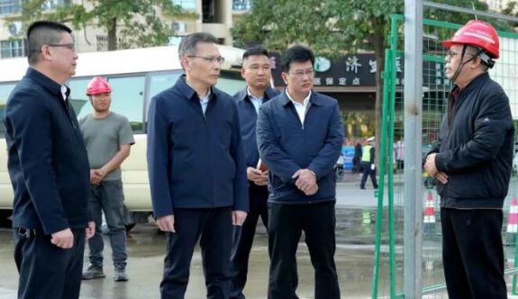 云霄縣縣長調研城建、交通領域重點項目