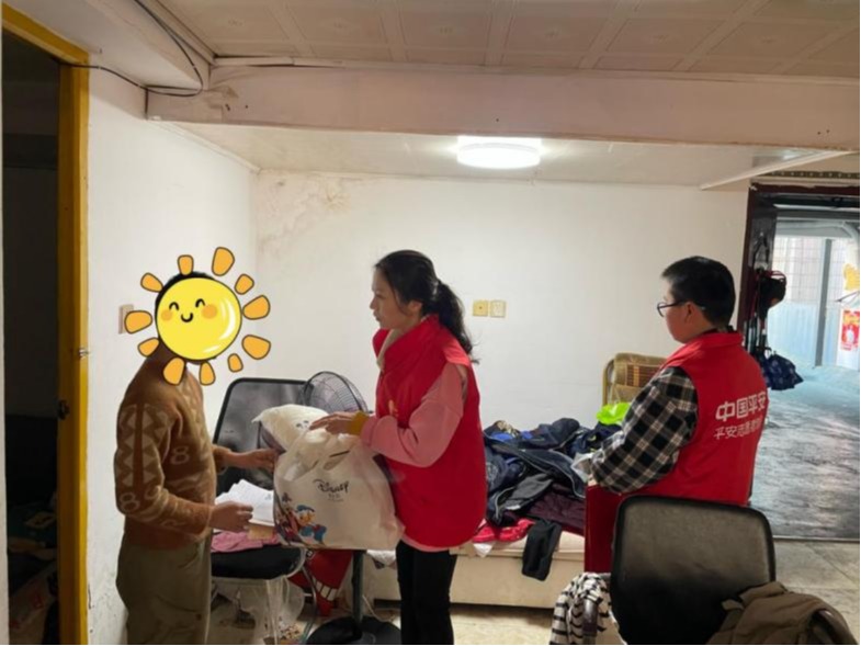 平安产险闽清支公司：旧衣新袄汇暖意 挚语真情驱寒气