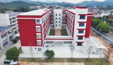 南安新僑中學(xué)教學(xué)綜合樓主體工程完工  