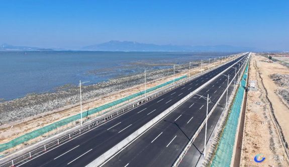 疏港“新動(dòng)脈”！古雷西側(cè)疏港大道一期工程陸域段全線建成