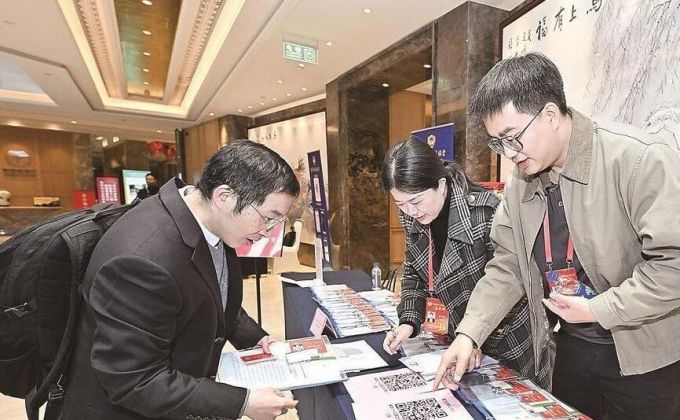 代表委員陸續(xù)報(bào)到，福建進(jìn)入“兩會(huì)時(shí)間”