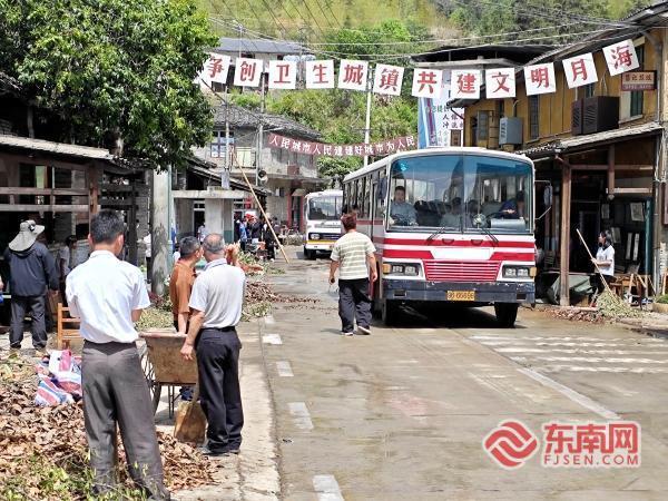 三明泰宁池潭村：这里的村民“戏很多”