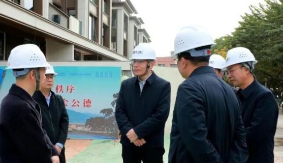 云霄縣縣長(zhǎng)調(diào)研推進(jìn)“好房子、好服務(wù)、好小區(qū)”建設(shè)
