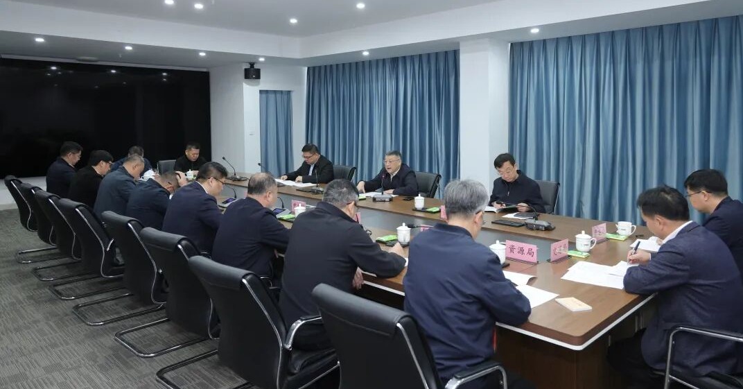 吳毓舟帶隊調(diào)研數(shù)字福建（安溪）產(chǎn)業(yè)園并現(xiàn)場辦公