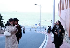 寒假石獅旅游熱 外地大學(xué)生紛至沓來