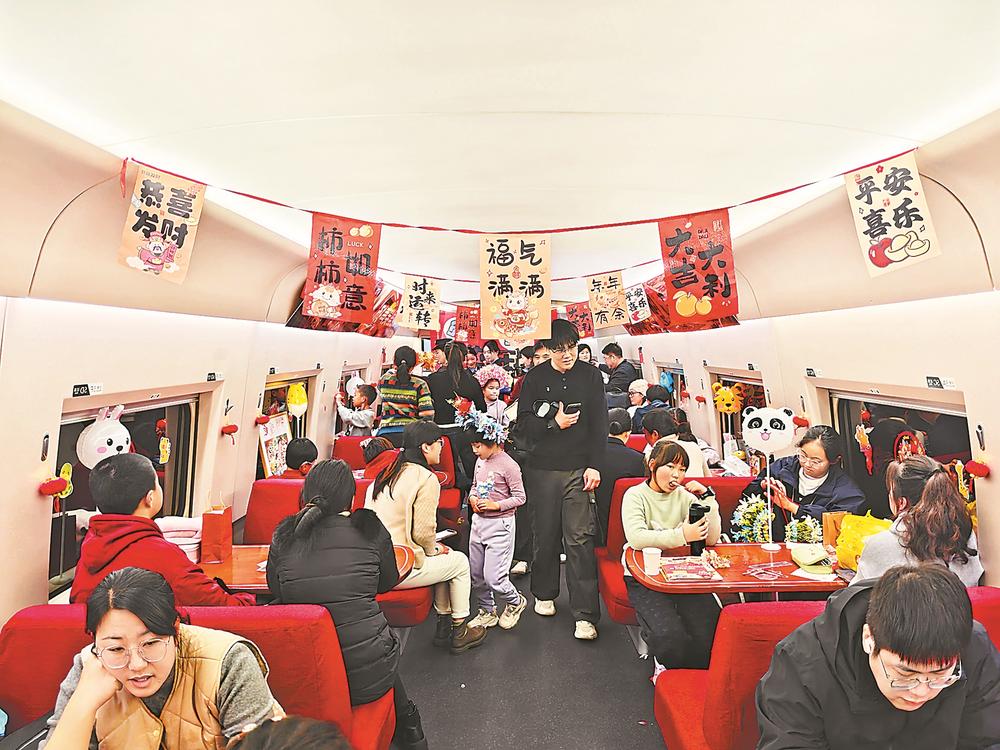 “遛娃舱”混搭“静音车厢”  南铁春运首推“动静分区”服务