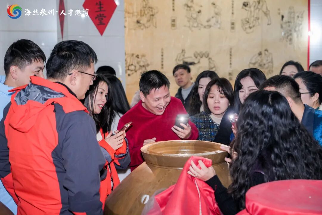 新春走基层 | 探非遗、叙情谊、话发展，洛江区举办人才迎新春活动 