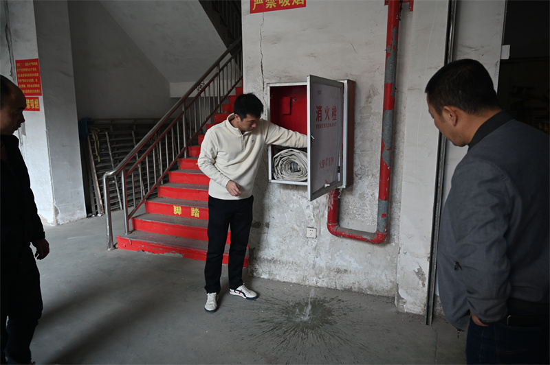 检查纸箱厂消火栓