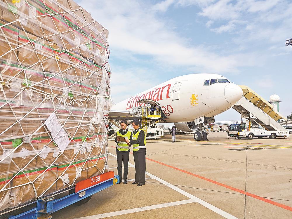 国内首条金砖跨境电商空运专线出口包裹超4700万件
