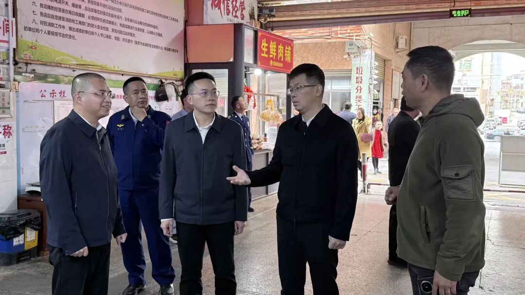 泉港区政府主要领导带队检查督导安全生产和春运保障工作