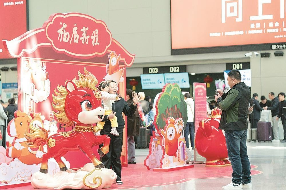 新春走基层 | 归途暖光