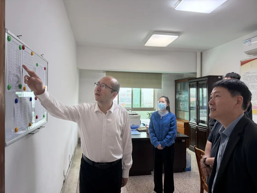 诏安县县长除夕检查值班值守、走访慰问一线工作人员