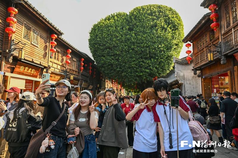 福州春节文旅消费热潮涌动 福州春节文旅消费热潮涌动