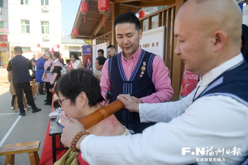 新春走基层｜小小畲药锤 假期敲不停——一对夫妻的“非遗春节”