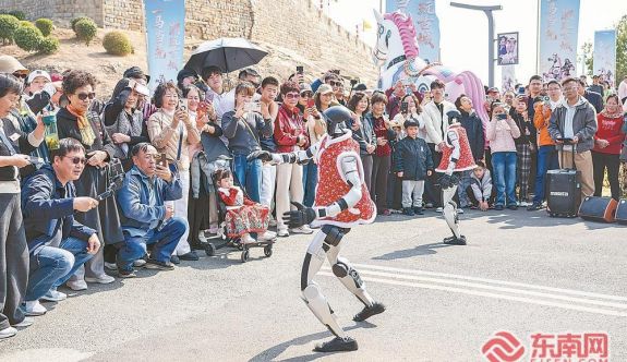 ���ɣ�չʾ�� �������ֳ������湦��