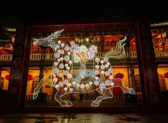 泉州元宵灯会璀璨启幕：一雨一花灯，一城一浪漫！