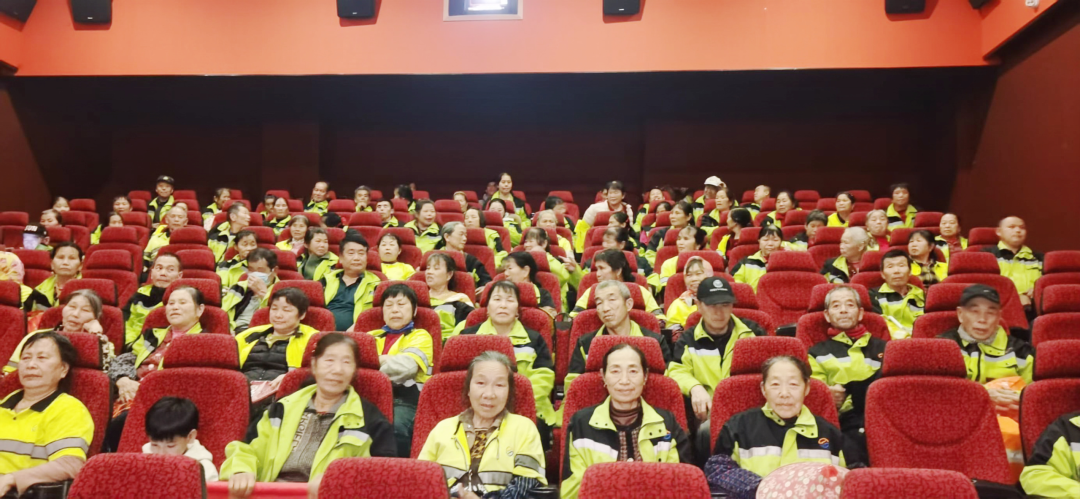 洛江区举办“有福电影，致敬最美的你”公益观影活动
