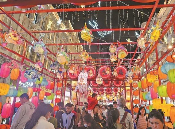 欢欢喜喜闹元宵