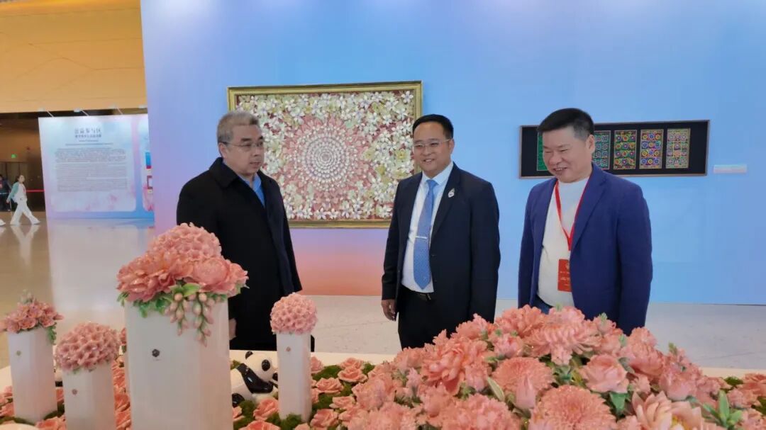 以瓷为媒 礼赞女性——德化白瓷闪耀三八国际妇女节招待会