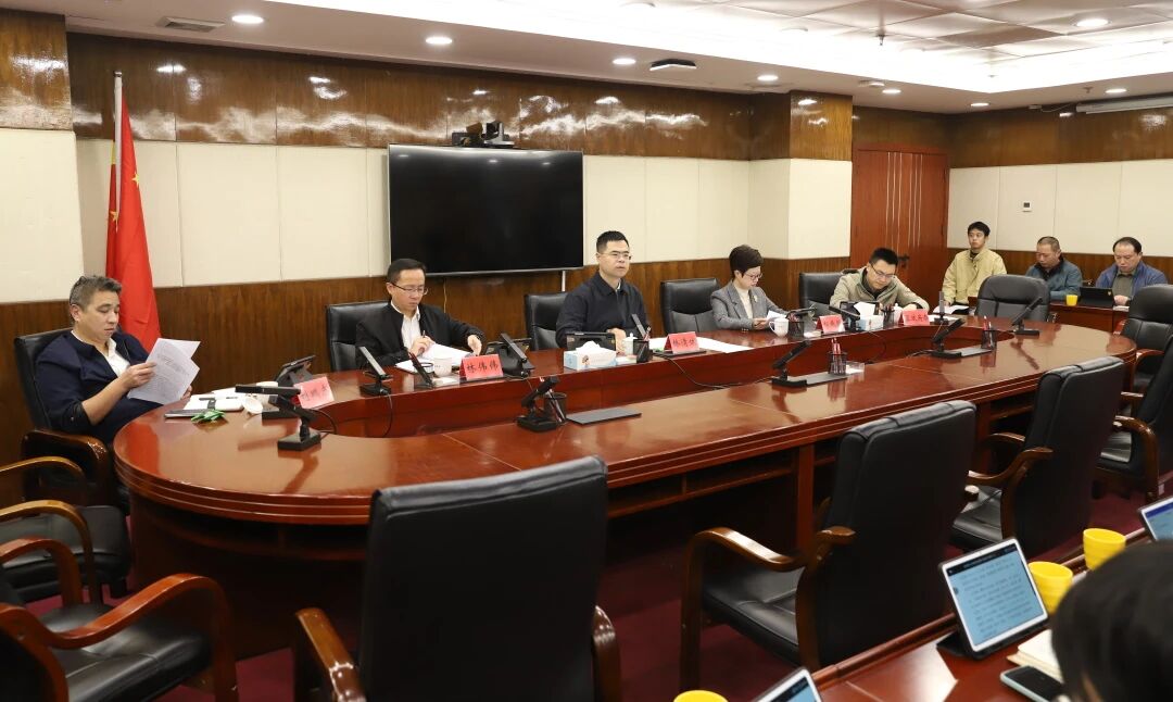 丰泽区政府党组（扩大）会议召开 深入学习贯彻习近平总书记关于树立和践行正确政绩观的重要论述