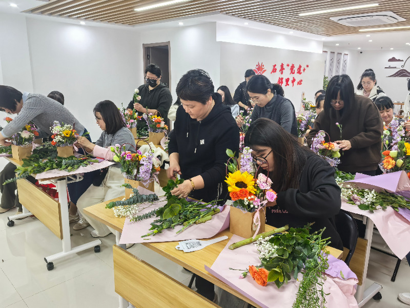 大家diy自己的花篮