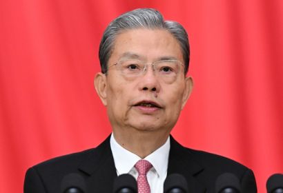 趙樂際作全國人大常委會工作報告