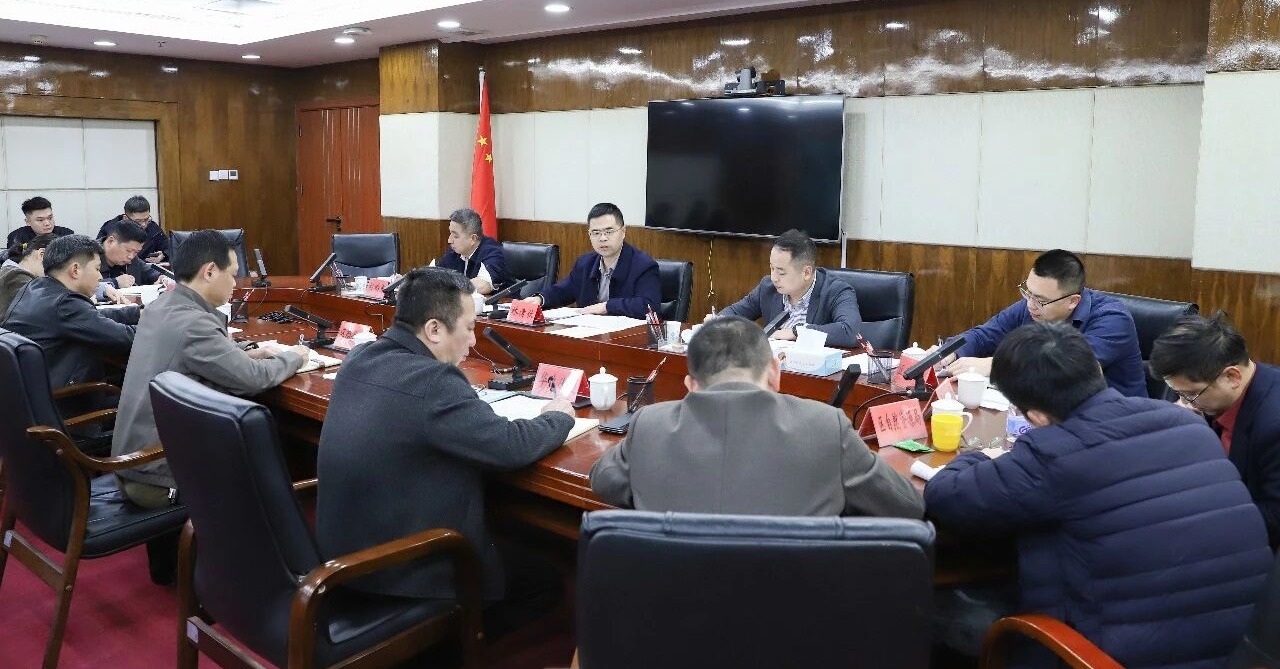 豐澤區(qū)政府重點工作調(diào)度會召開