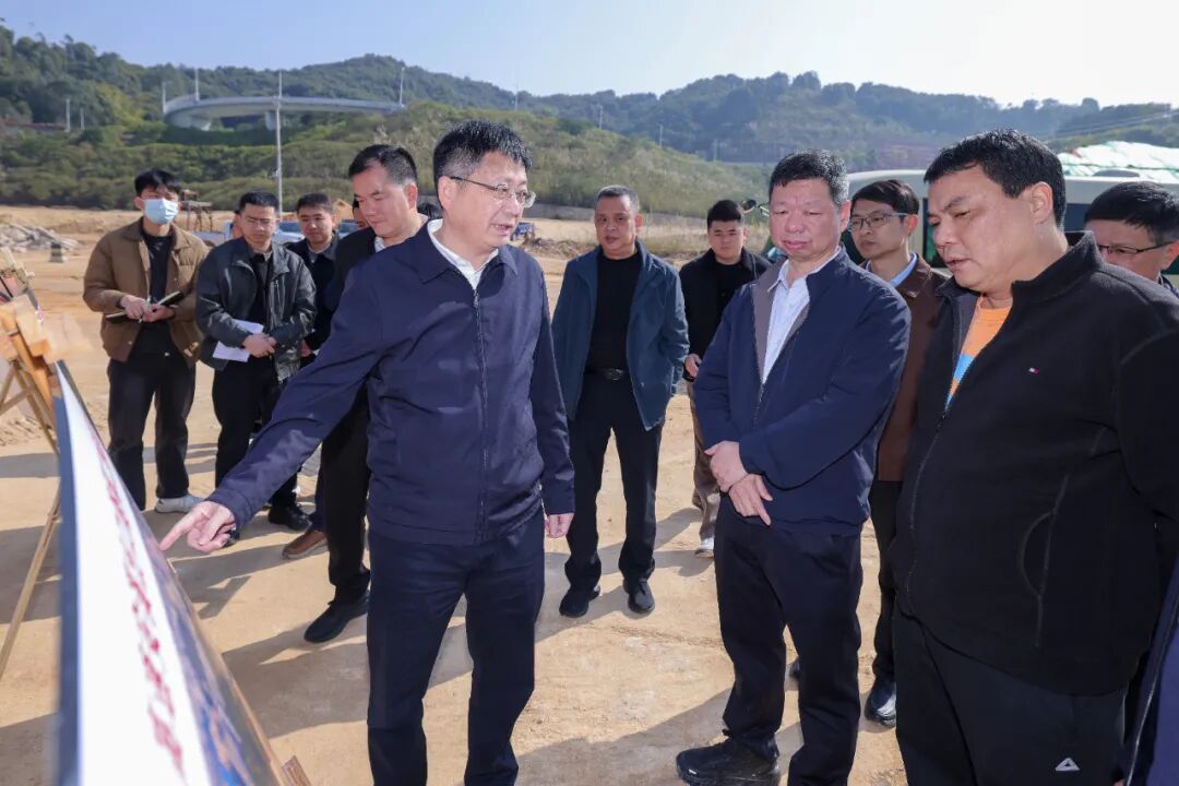 刘永强到城厢镇现场办公