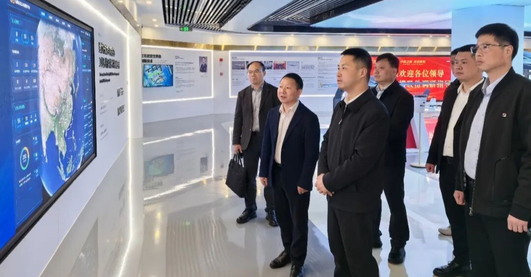 洛江區(qū)政府區(qū)長郭寧帶隊赴成都市開展招商考察活動