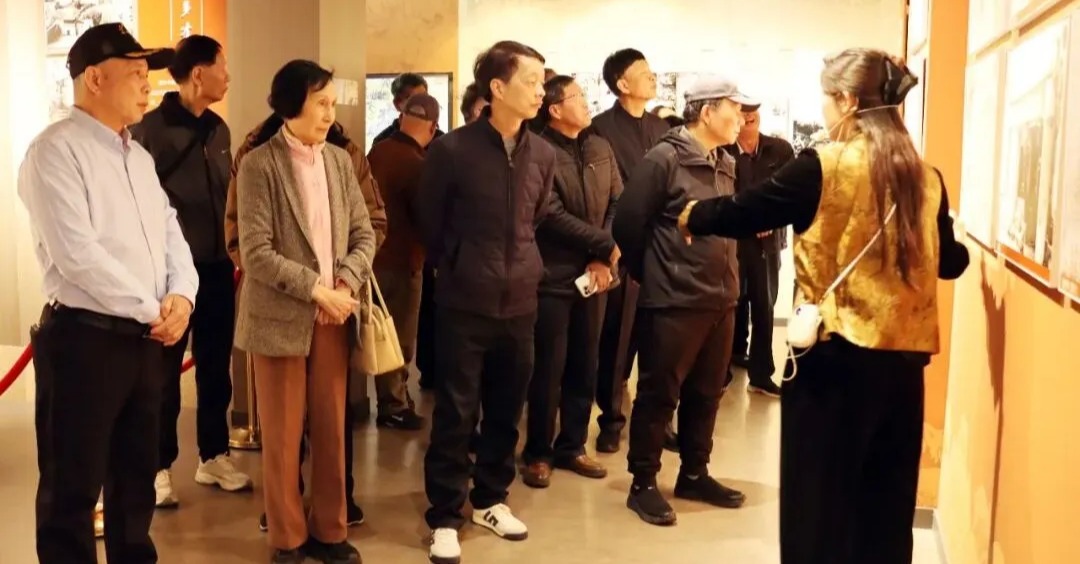 泉州市政府办公室离退休干部到洛江考察调研