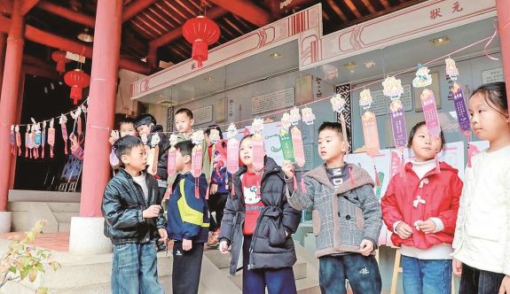 從千年書院到“文化磁場(chǎng)”：  泉州讓文脈在煙火中“活”起來