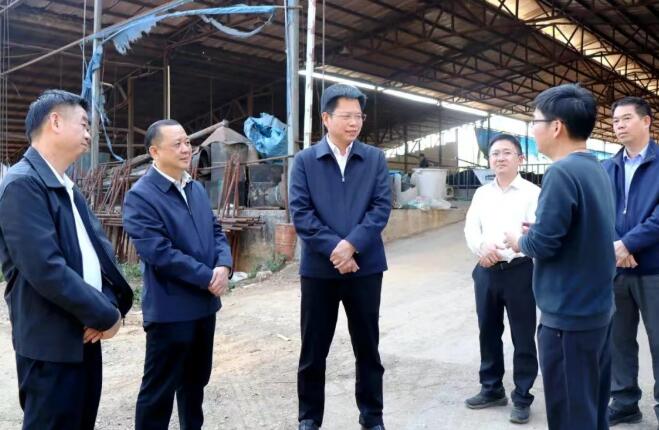 云霄县委书记调研春耕备耕工作
