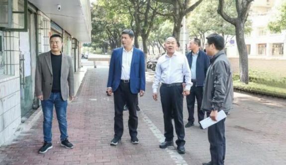 薌城區(qū)領(lǐng)導(dǎo)帶隊(duì)調(diào)研聯(lián)盟巷片區(qū)征遷工作