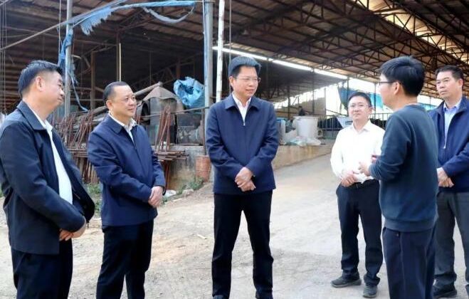 云霄县委书记调研春耕备耕工作