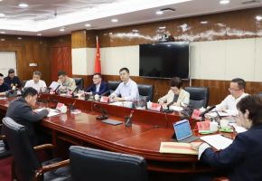 豐澤區(qū)政府常務會議和黨組（擴大）會議召開